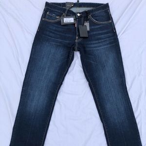 Dsquared2 blue jeans new with tags (S71LB0425)